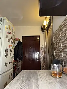 ElChapoGuzman95 online show from February 2026 05:57:02 AM