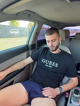 ElChapoGuzman95 online show from October 2025 06:23:01 AM