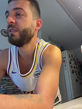 ElChapoGuzman95 online show from November 2025 06:39:01 AM