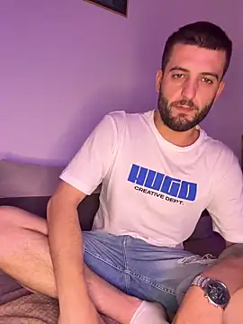 ElChapoGuzman95 online show from April 2026 07:18:01 PM