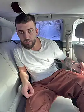 ElChapoGuzman95 online show from January 2026 10:44:01 AM