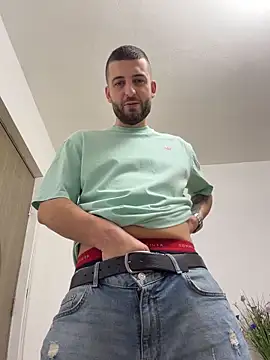 ElChapoGuzman95 online show from February 2026 08:40:01 PM