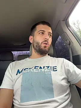 ElChapoGuzman95 online show from April 2026 05:54:01 AM