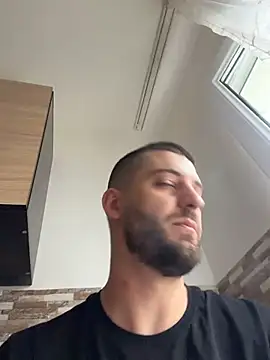 ElChapoGuzman95 online show from February 2026 08:45:02 AM