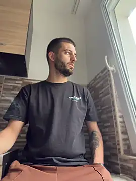 ElChapoGuzman95 online show from April 2026 04:58:02 AM