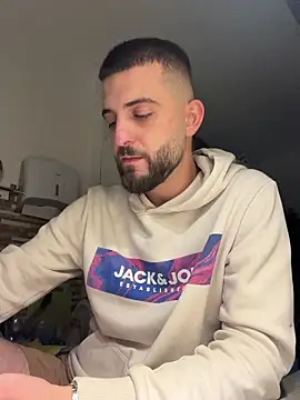 ElChapoGuzman95 online show from November 2025 07:36:02 PM