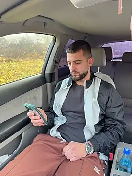 ElChapoGuzman95 online show from November 2025 07:19:01 AM