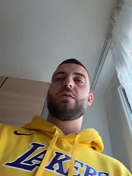 ElChapoGuzman95 online show from February 2026 06:20:01 AM