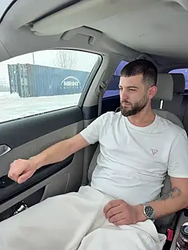 ElChapoGuzman95 online show from January 2026 07:58:01 AM