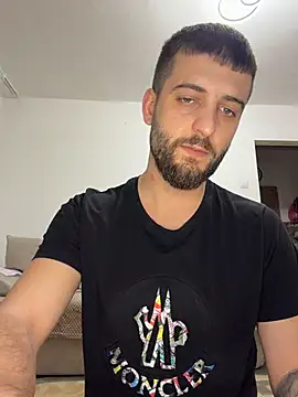 ElChapoGuzman95 online show from February 2026 05:56:02 PM