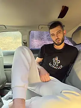 ElChapoGuzman95 online show from February 2026 08:46:01 AM