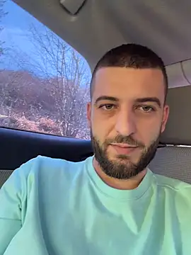 ElChapoGuzman95 online show from February 2026 10:37:01 AM