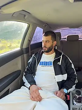 ElChapoGuzman95 online show from May 2026 05:15:01 AM