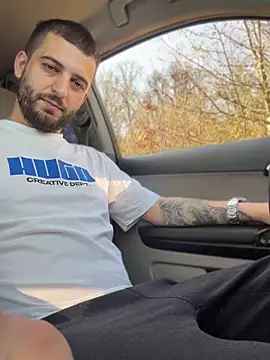 ElChapoGuzman95 online show from April 2026 05:58:02 AM