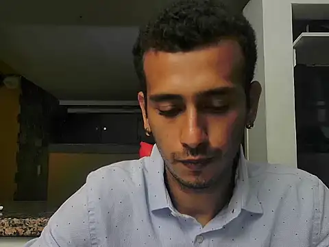 talktome4 online show from April 2026 11:22:01 PM