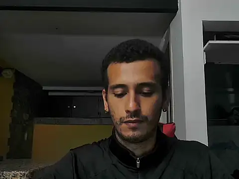 talktome4 online show from April 2026 10:06:02 PM