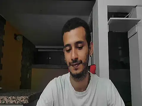 talktome4 online show from March 2026 08:10:02 PM