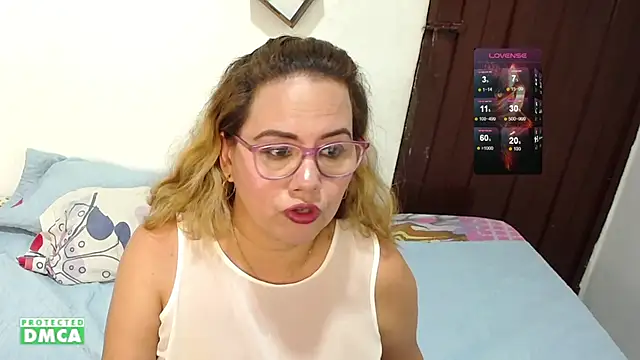 Snapshot of danielapalmer_ chatting on March 2025 05:08:02 PM danielapalmer  online show from March 2025 05:08:02 PM
