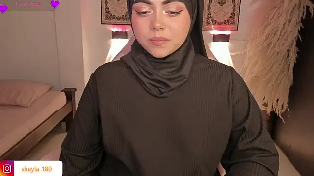 shayla 18 online show from April 2026 08:57:02 PM
