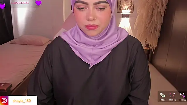 shayla 18 online show from December 2025 07:15:02 PM