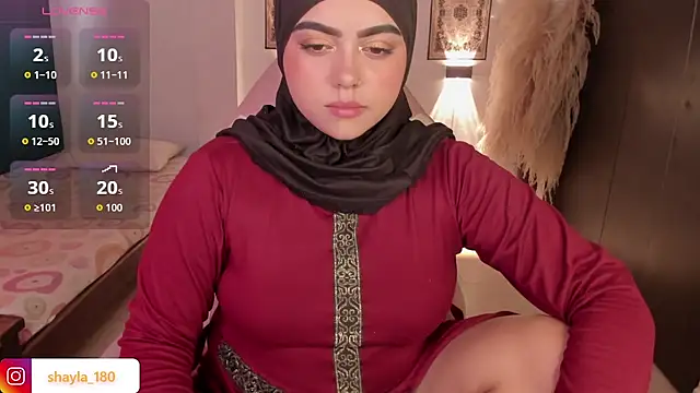 shayla 18 online show from February 2026 07:32:01 PM