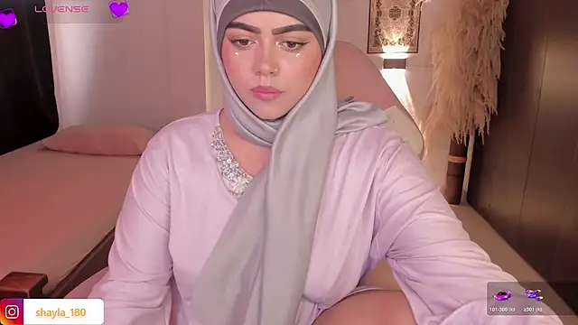 shayla 18 online show from November 2025 09:41:01 PM