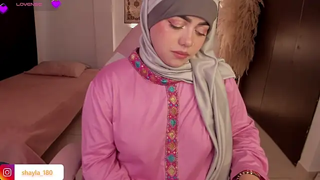 shayla 18 online show from March 2026 10:37:02 PM