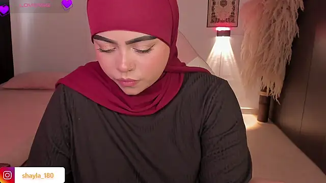 shayla 18 online show from December 2025 08:50:01 PM