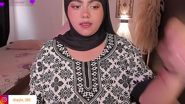 shayla 18 online show from March 2026 07:48:01 PM