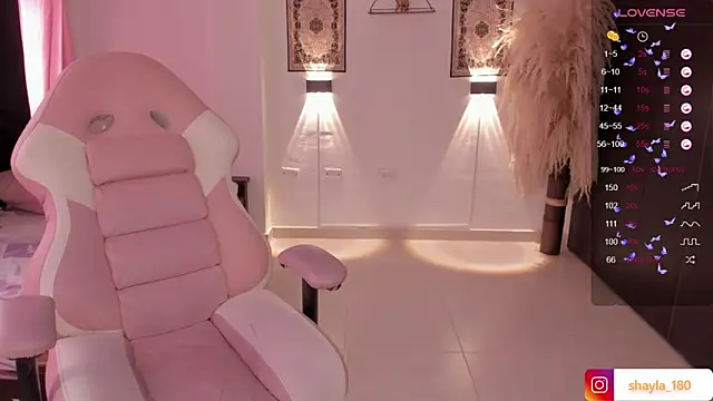 shayla 18 online show from February 2025 09:26:02 PM