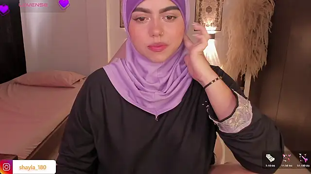 shayla 18 online show from November 2025 06:45:02 PM