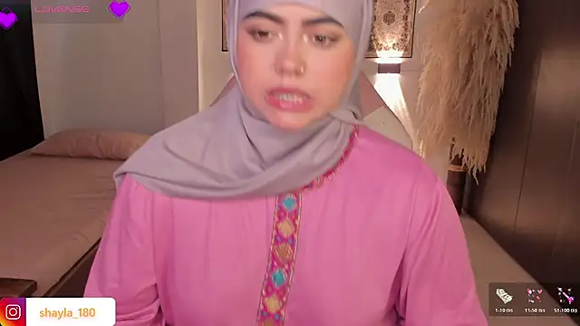 shayla 18 online show from December 2025 09:48:01 PM