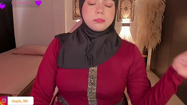 shayla 18 online show from November 2025 09:20:02 PM