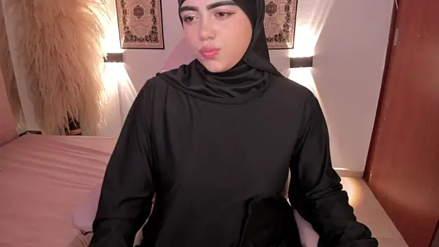 shayla 18 online show from January 2025 07:42:02 PM