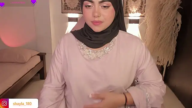 shayla 18 online show from May 2026 08:12:01 PM