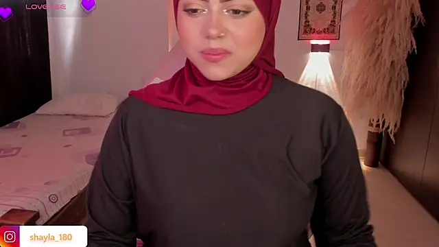 shayla 18 online show from December 2025 08:02:02 PM