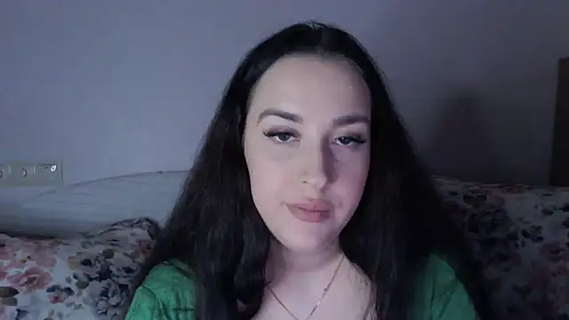 Snapshot of vitalina_freedom chatting on November 2025 03:34:01 PM vitalina freedom online show from November 2025 03:34:01 PM