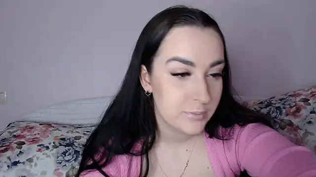 Snapshot of vitalina_freedom chatting on February 2025 01:08:02 PM vitalina freedom online show from February 2025 01:08:02 PM