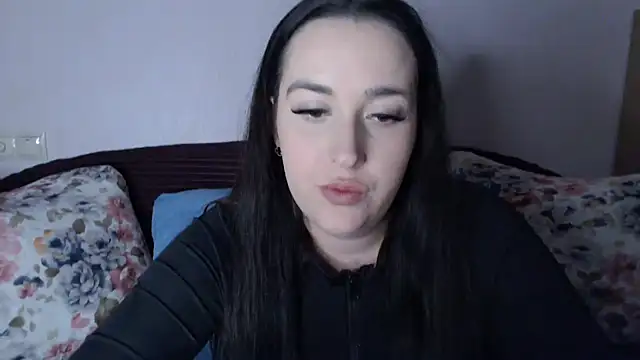 Snapshot of vitalina_freedom chatting on November 2025 01:21:02 PM vitalina freedom online show from November 2025 01:21:02 PM