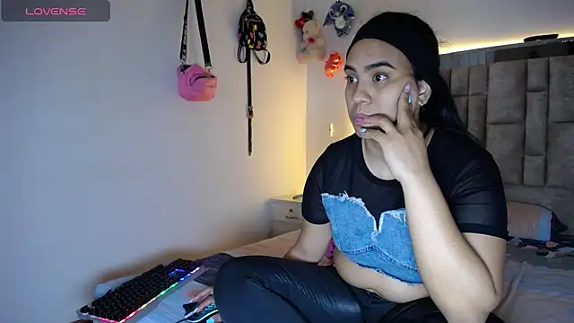 tiffany  pink online show from April 2026 07:50:01 PM