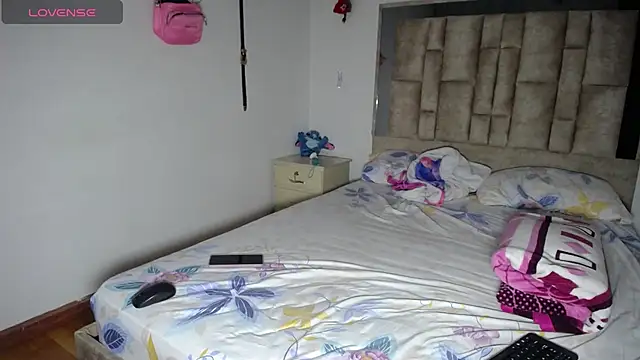 tiffany  pink online show from January 2026 11:11:01 PM