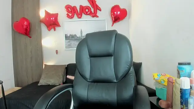 Cheryl JONES online show from February 2026 09:33:02 AM