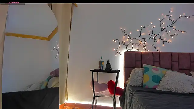 SunnyLeonz online show from May 2026 08:57:01 PM
