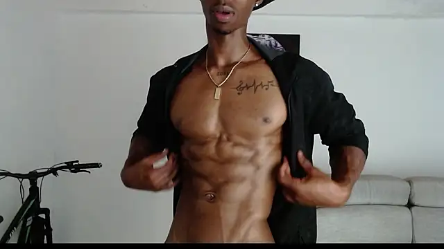 Snapshot of drake_brwon_23 chatting on May 2026 05:29:02 PM drake brwon 23 online show from May 2026 05:29:02 PM