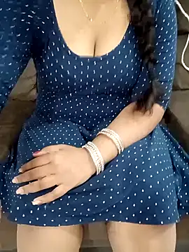 Mounika25 online show from November 2025 09:14:01 AM