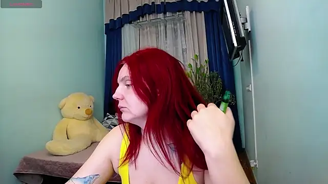 Snapshot of NikaLee chatting on January 2025 08:10:01 AM NikaLee online show from January 2025 08:10:01 AM