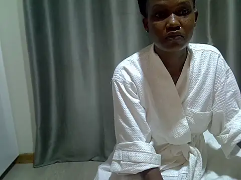 Snapshot of East_queen chatting on November 2025 09:19:02 AM East queen online show from November 2025 09:19:02 AM