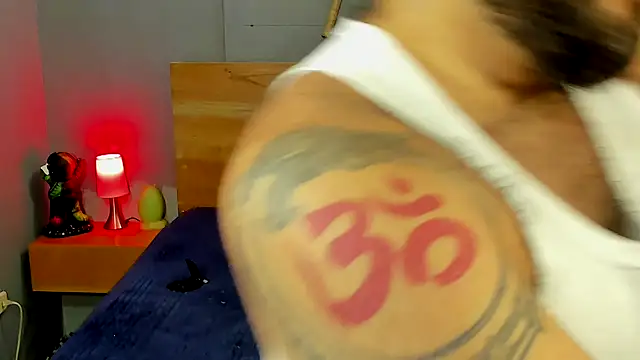 Snapshot of Prometeo-grizzly chatting on November 2025 07:24:02 AM Prometeo-grizzly online show from November 2025 07:24:02 AM