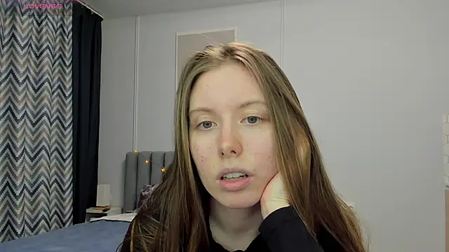 Snapshot of Peggy_Beauty chatting on March 2025 08:14:01 PM Peggy Beauty online show from March 2025 08:14:01 PM