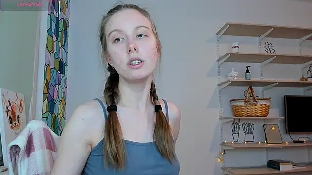 Snapshot of Peggy_Beauty chatting on October 2025 12:12:02 AM Peggy Beauty online show from October 2025 12:12:02 AM